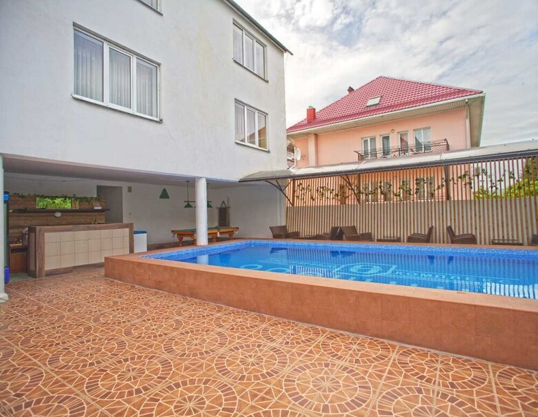 Hotel Gk Oreshnik