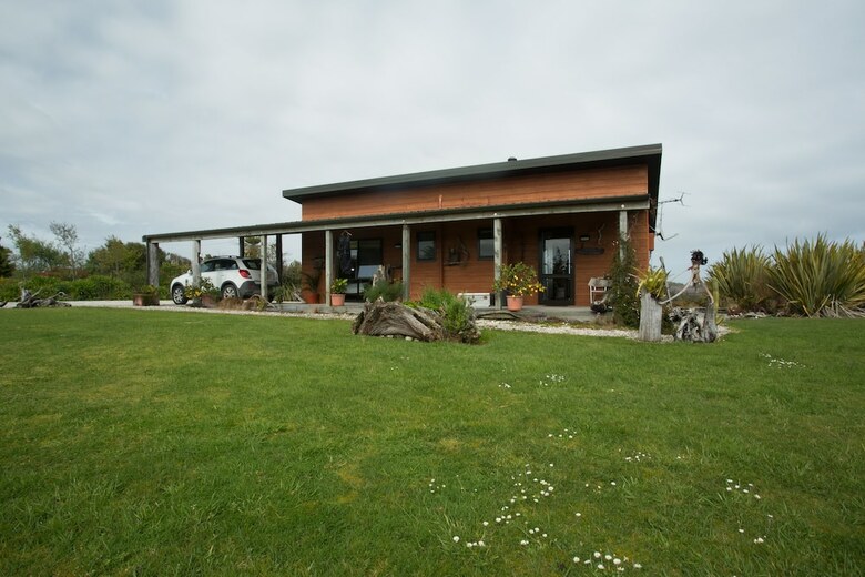 Bed & Breakfast Birds Ferry Lodge Luxury Accommodation