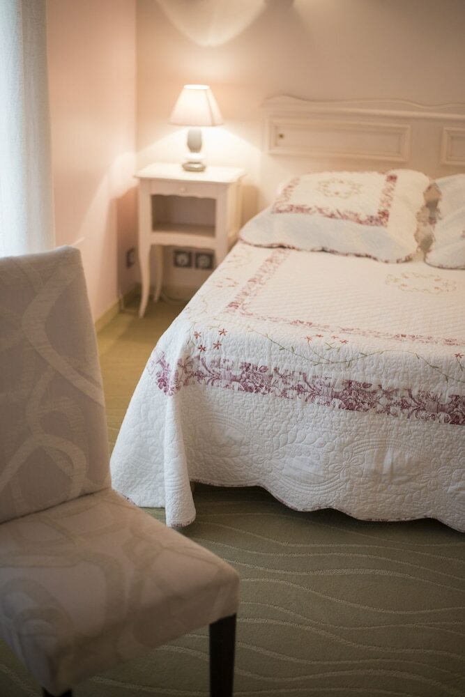 Hotel H�tel Les Hauts de Mour�ze