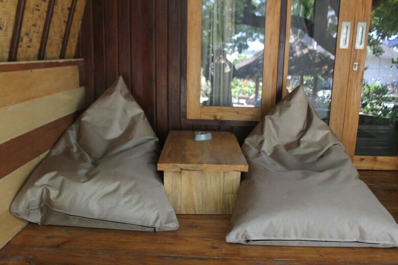 Bed & Breakfast Gili Smile Bungalows