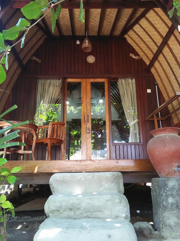 Bed & Breakfast Gili Smile Bungalows