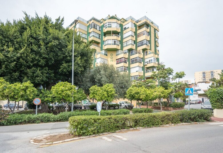 Apartamentos Lu&cia Estudios Candado