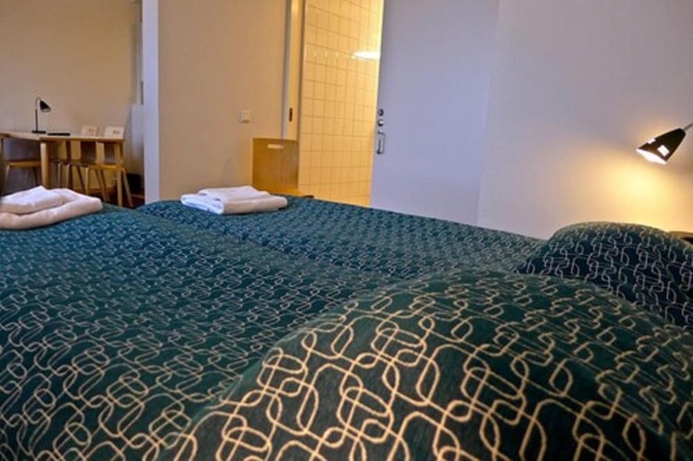 Hotel T��l� Towers