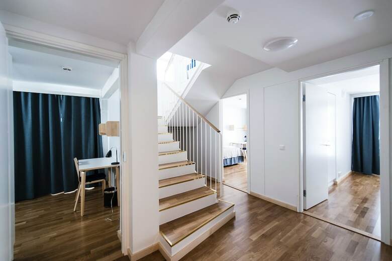 Hotel T��l� Towers