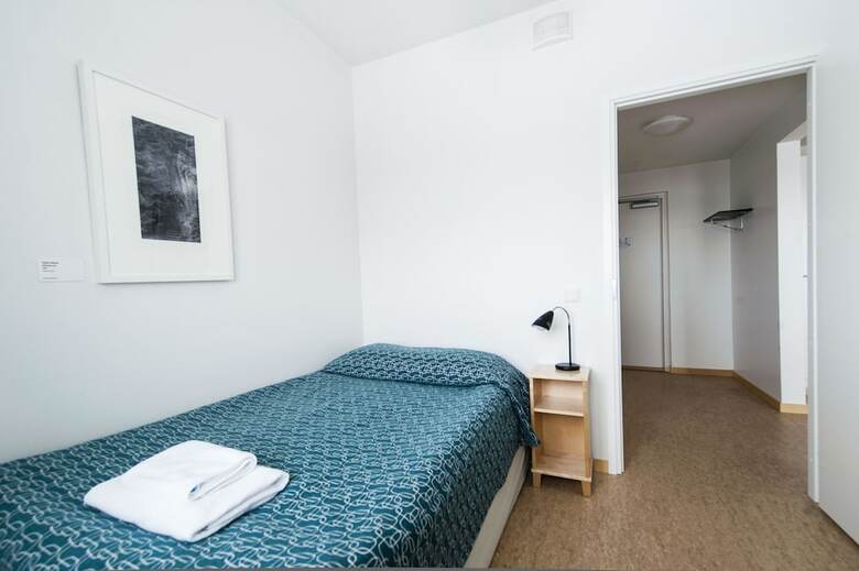 Hotel T��l� Towers