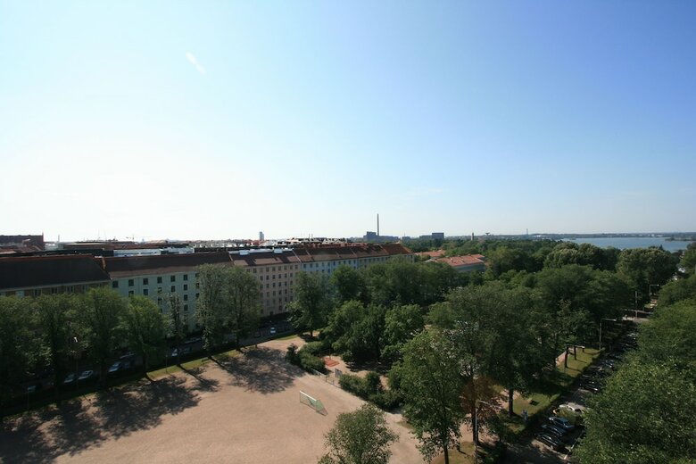 Hotel T��l� Towers