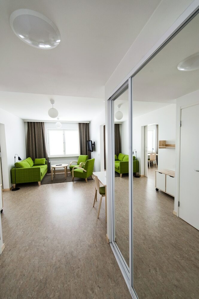 Hotel T��l� Towers