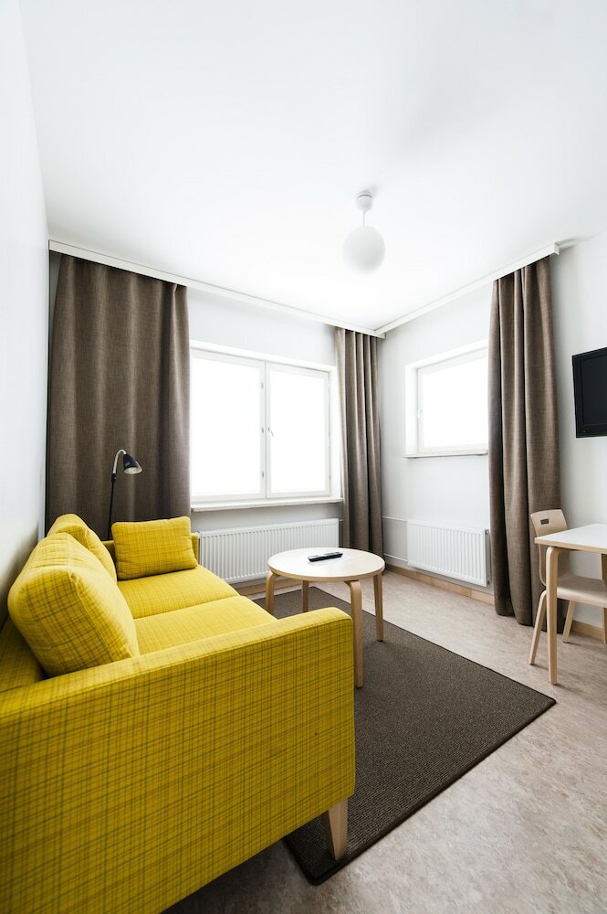 Hotel T��l� Towers