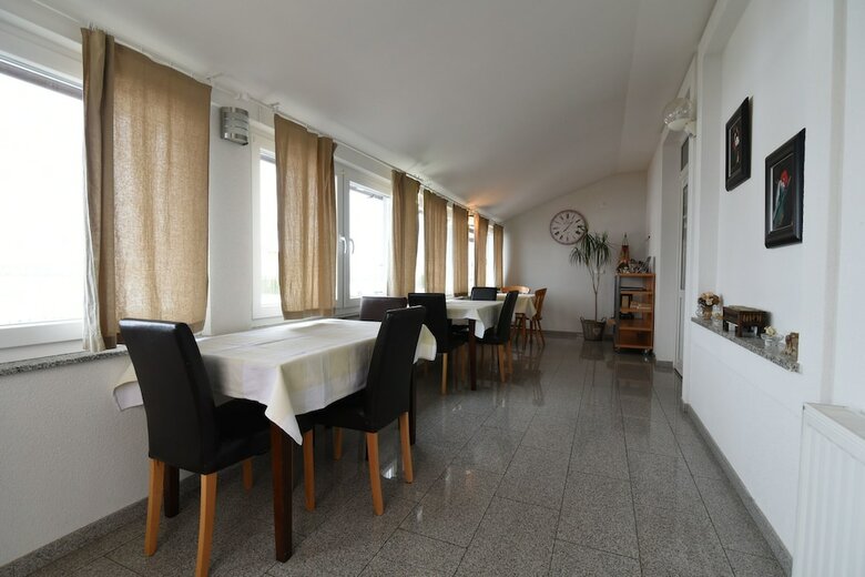 Hotel Guesthouse Ikar Zagreb Airport