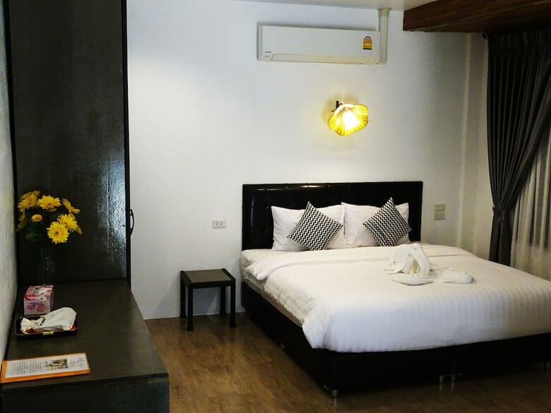 Hotel The Warehouse Chiang Mai
