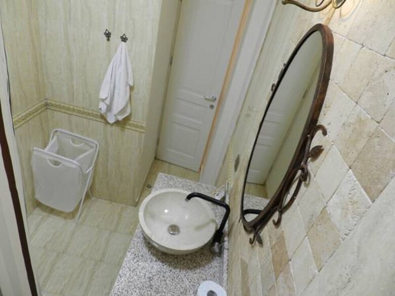 Lyric Luxury Apartment