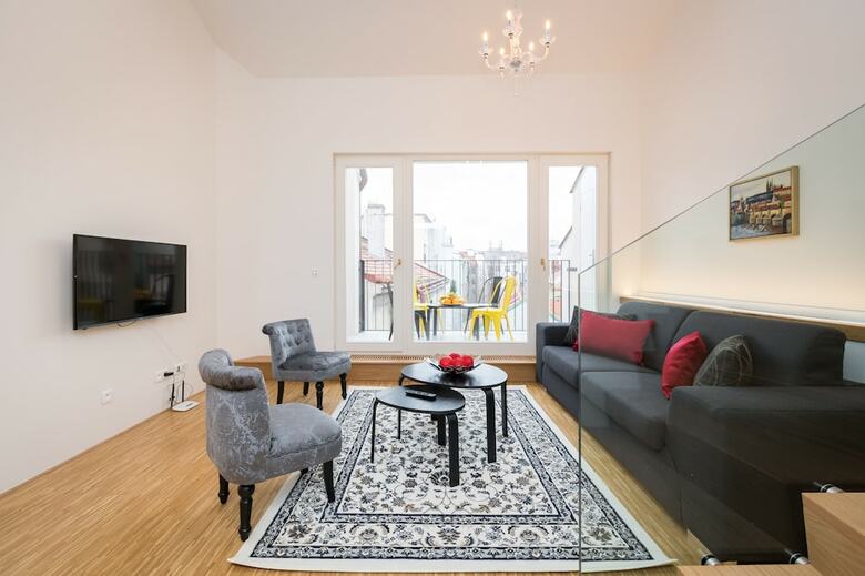 Love To Live Apartments