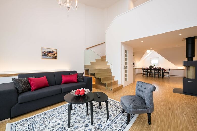 Love To Live Apartments
