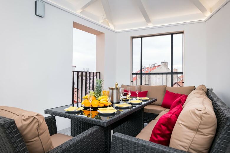 Love To Live Apartments