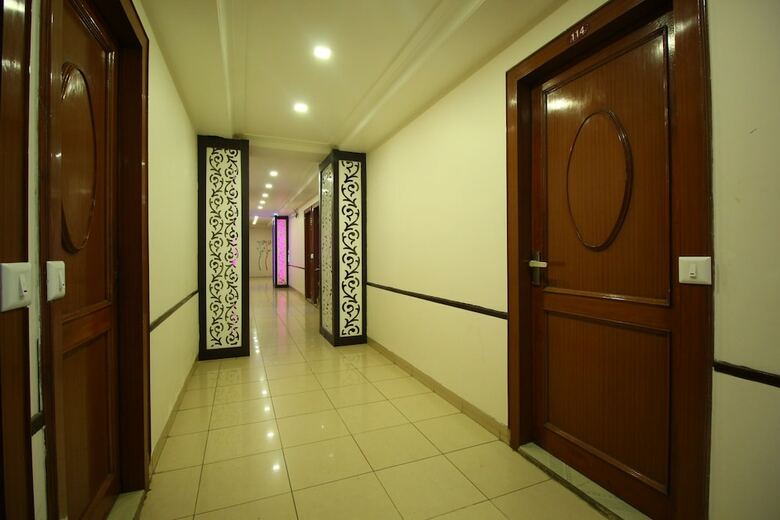 Oyo 3788 Sadbhav Hotel