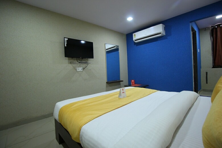 Oyo 8692 Hotel Vibrant Regency