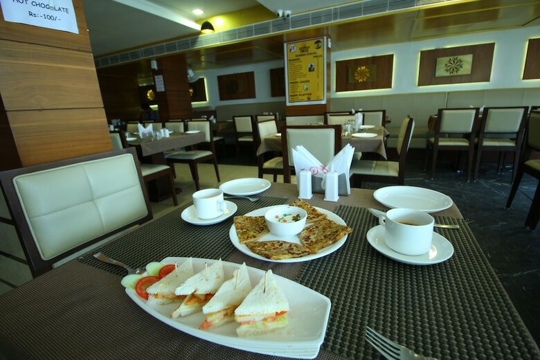Oyo 8992 Hotel Kyra