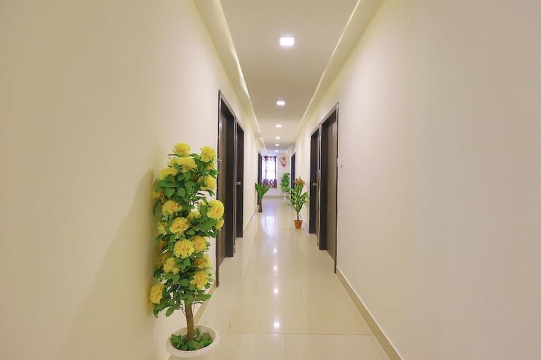 Oyo 9591 Hotel Neel Kamal