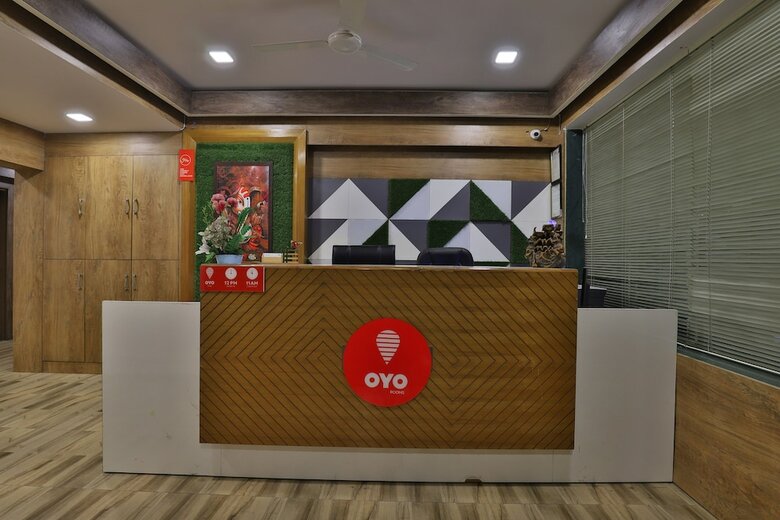 Oyo 10265 Hotel Galaxy