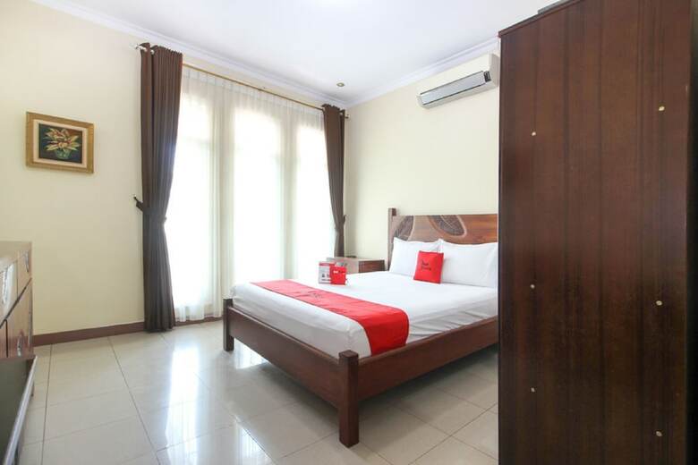 Hotel Reddoorz Plus Near Stie Ykpn