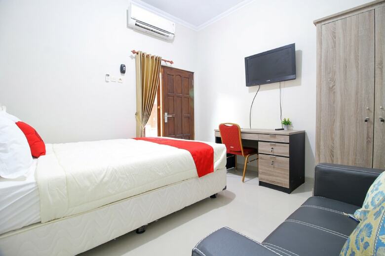 Hotel Reddoorz Plus Near Stie Ykpn