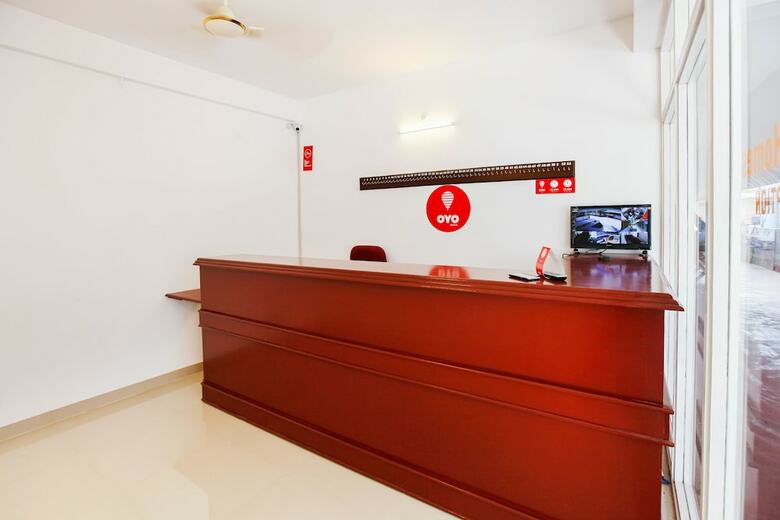 Hotel Oyo 4867 Royal Homes