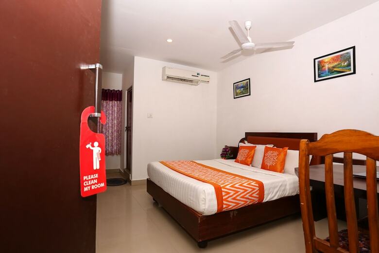Hotel Oyo 9417 Seaside Residency