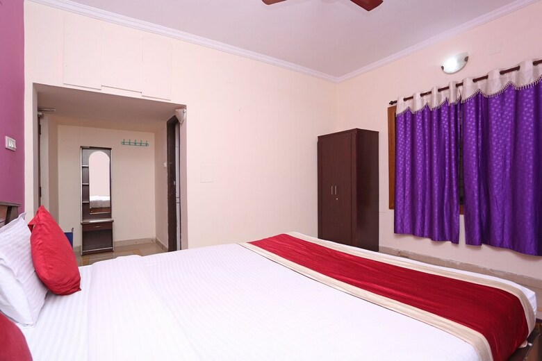 Hotel Oyo 4877 Chandrasekharpur