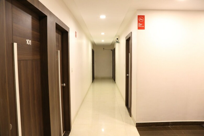 Oyo 9953 Hotel Alankar