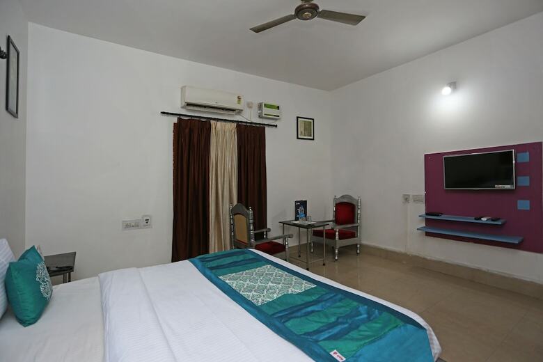 Hotel Oyo 4110 Near Apollo Hospital