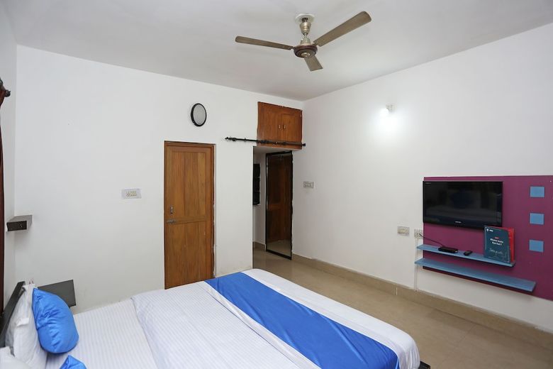 Hotel Oyo 4110 Near Apollo Hospital