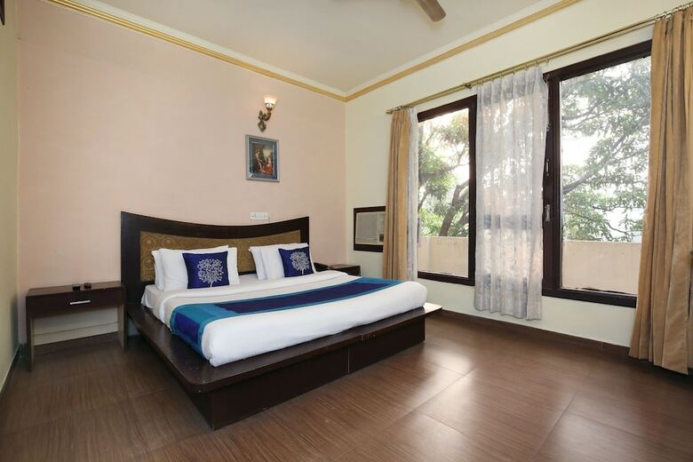 Oyo 9736 Hotel Downtown Suites