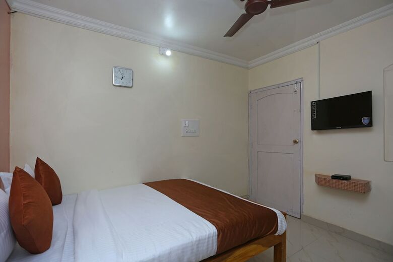 Hotel Oyo 9009 Near Railway Station