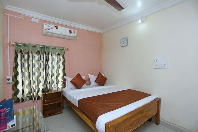 Hotel Oyo 9009 Near Railway Station
