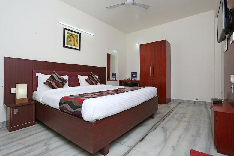 Hotel Oyo 3518 The Room