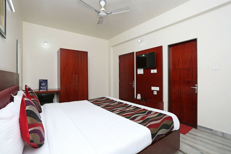 Hotel Oyo 3518 The Room