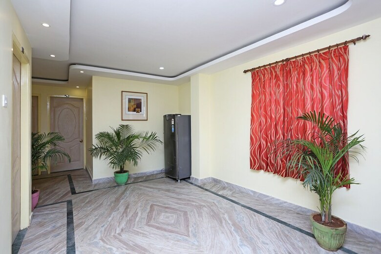Hotel Oyo 3393 Midway Inn