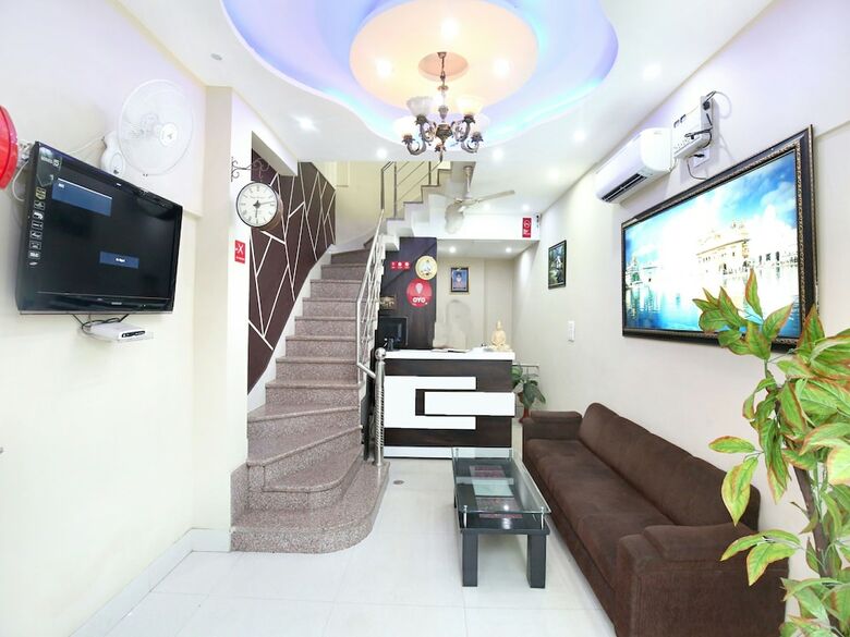 Hotel J S Regency