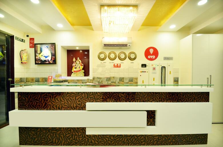 Oyo 8666 Hotel The Queen