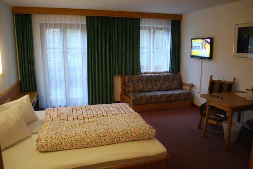 Hostal Alpengasthof G�tschenalm