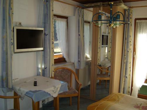 Hostal Pension Herzogh�usel