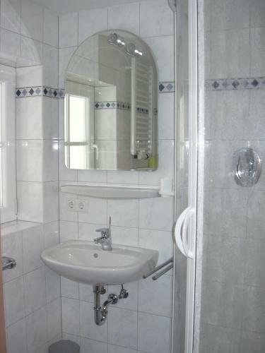 Hostal Pension Herzogh�usel