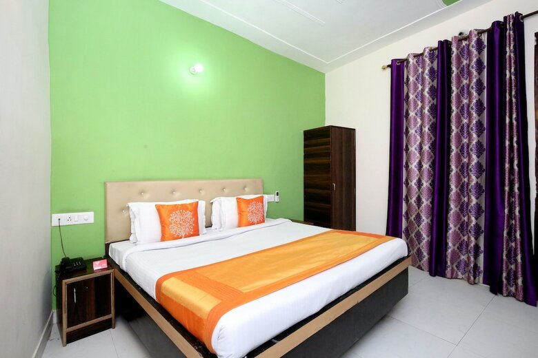 Hotel Oyo 5785 Silver One