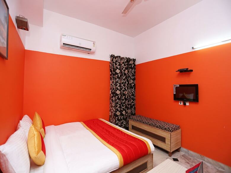 Oyo 9044 Hotel Yatrik