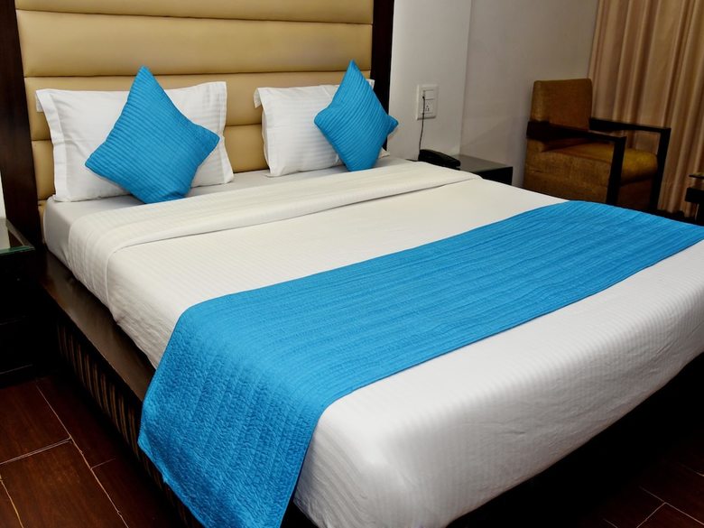 Oyo 3537 Hotel Landmark