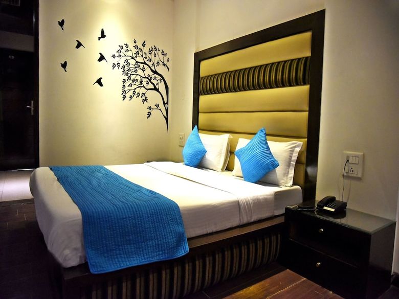 Oyo 3537 Hotel Landmark
