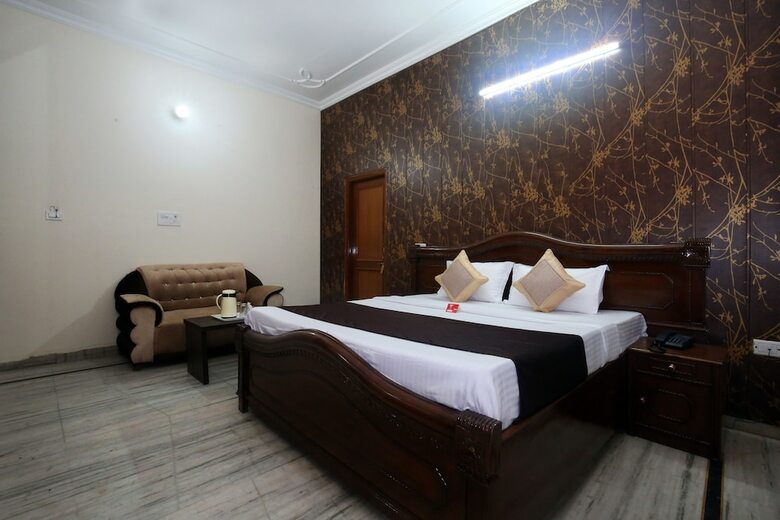 Hotel Oyo 4891 Palm House