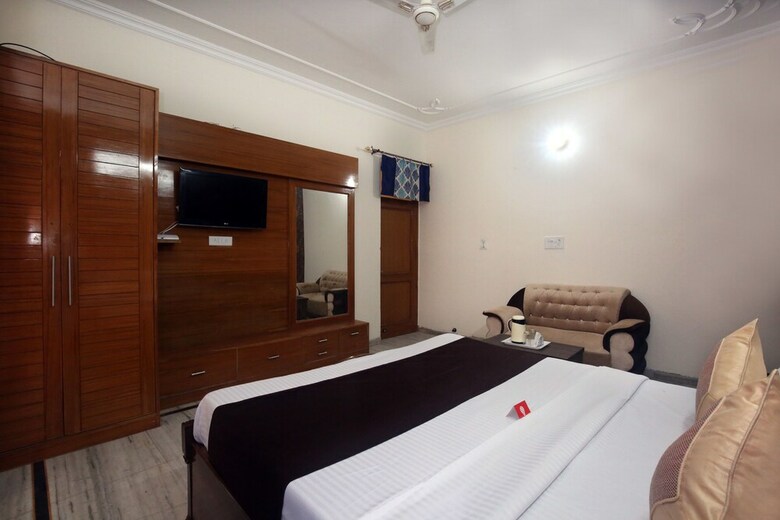 Hotel Oyo 4891 Palm House
