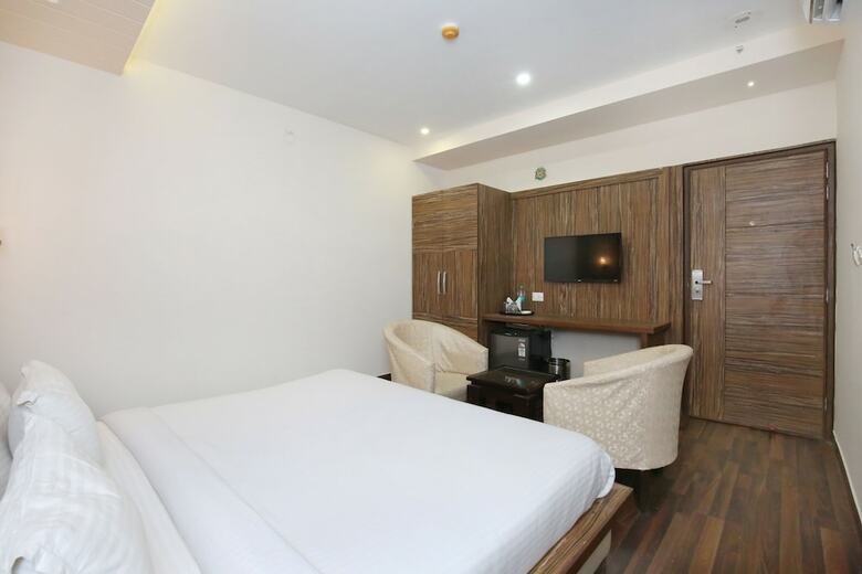 Hotel Oyo 8277 Tricity Relax Inn