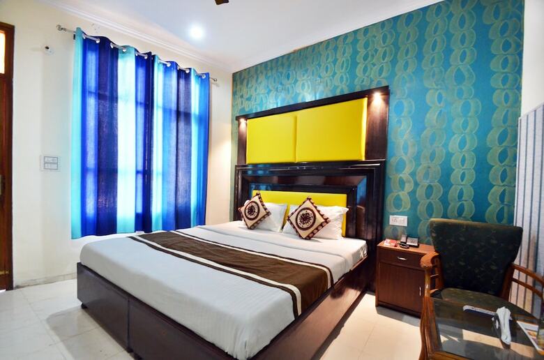 Hotel Oyo 8278 Supremo